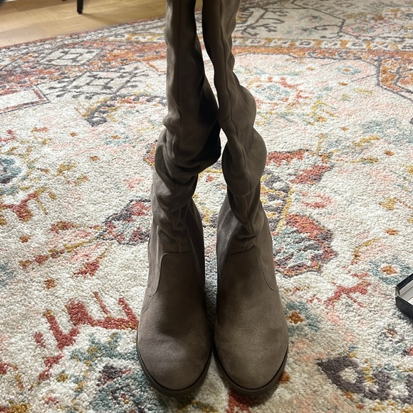 Women over the Calf Taupe Suede Boots with Low Heels NWT - Picture 5 of 5